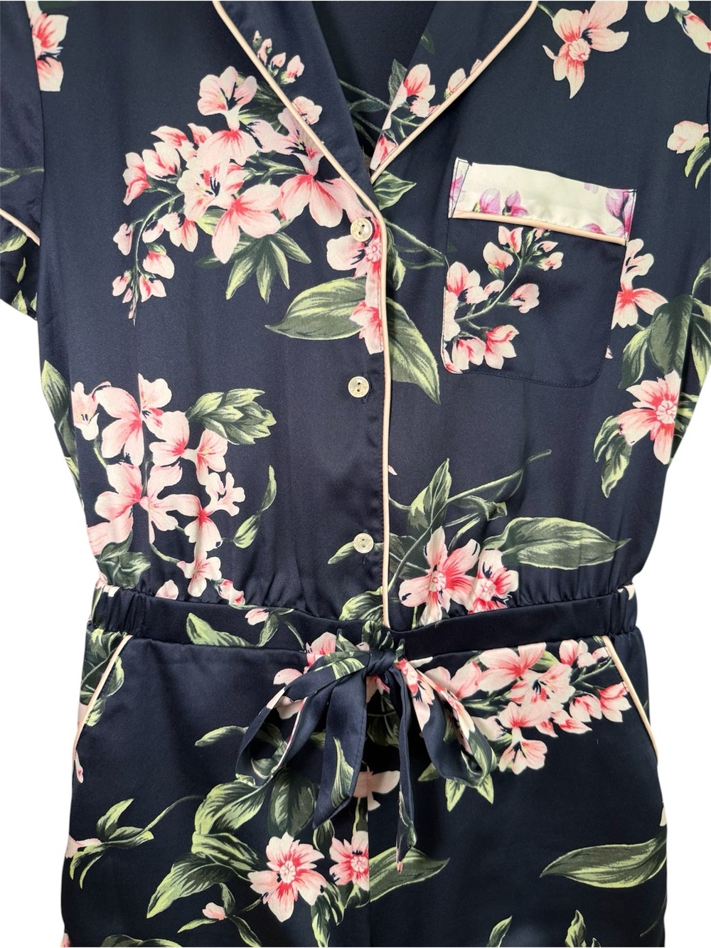 Victoria’s Secret Navy Floral Short Pajama Set - Women's Satin Romper - Picture 4 of 7